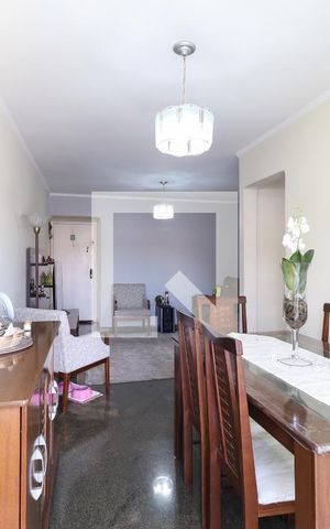 Apartamento à venda com 79m², 2 quartos e 1 vaga Apartamento à venda com 79m², 2 quartos e 1 vagaSala