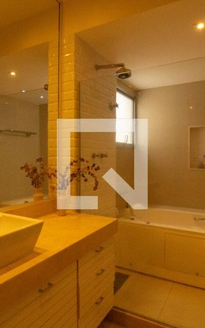 Apartamento para alugar com 784m², 5 quartos e 4 vagasBanheiro 1 da suíte master