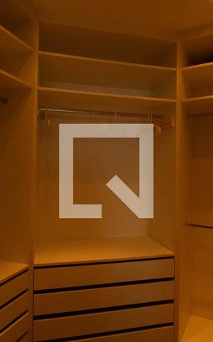 Apartamento para alugar com 784m², 5 quartos e 4 vagasCloset 1 da Suíte master