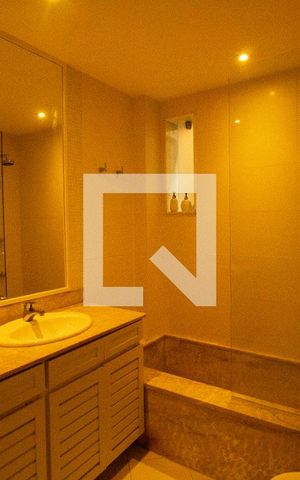Apartamento para alugar com 784m², 5 quartos e 4 vagasBanheiro da Suíte 3