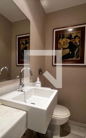 Apartamento para alugar com 784m², 5 quartos e 4 vagasLavabo