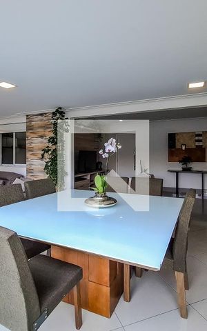 Apartamento à venda com 161m², 2 quartos e 2 vagas Apartamento à venda com 161m², 2 quartos e 2 vagasSala