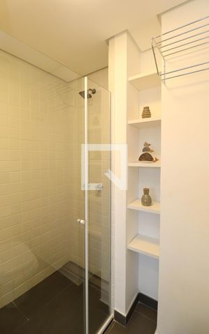 Studio à venda com 29m², 1 quarto e sem vaga Studio à venda com 29m², 1 quarto e sem vagaBanheiro