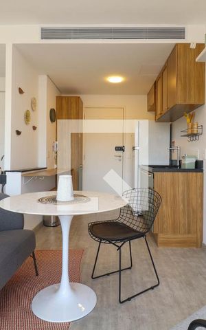 Studio à venda com 29m², 1 quarto e sem vaga Studio à venda com 29m², 1 quarto e sem vagaSala/Cozinha