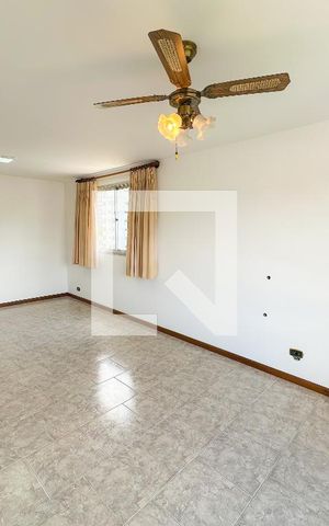 Apartamento à venda com 136m², 3 quartos e 2 vagas Apartamento à venda com 136m², 3 quartos e 2 vagasSala