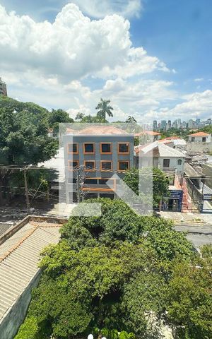 Apartamento à venda com 136m², 3 quartos e 2 vagas Apartamento à venda com 136m², 3 quartos e 2 vagasVista