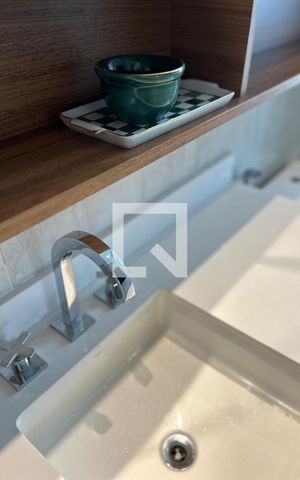 Apartamento à venda com 85m², 2 quartos e 1 vaga Apartamento à venda com 85m², 2 quartos e 1 vagaBanheiro