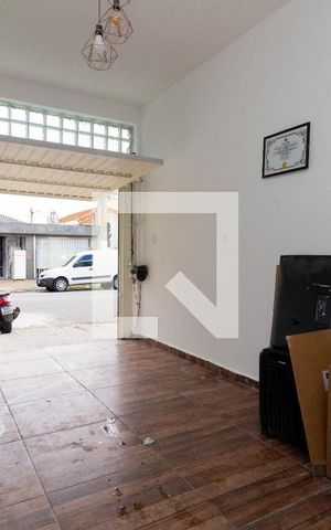 Casa à venda com 139m², 2 quartos e 1 vaga Casa à venda com 139m², 2 quartos e 1 vagaGaragem