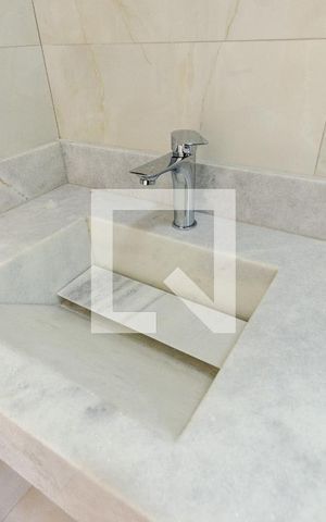 Casa para alugar com 136m², 3 quartos e 2 vagas Casa para alugar com 136m², 3 quartos e 2 vagasSuíte 2 - banheiro