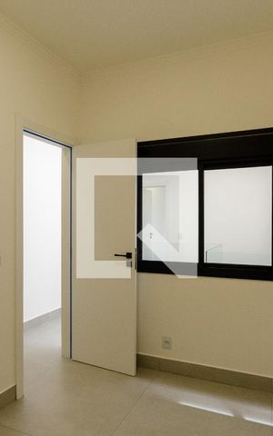 Casa para alugar com 136m², 3 quartos e 2 vagas Casa para alugar com 136m², 3 quartos e 2 vagasQuarto