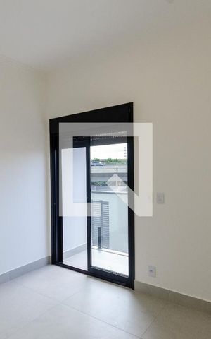 Casa para alugar com 136m², 3 quartos e 2 vagas Casa para alugar com 136m², 3 quartos e 2 vagasSuíte 1