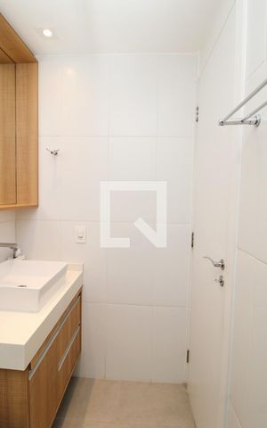 Apartamento à venda com 69m², 2 quartos e 1 vagaBanheiro da Suíte