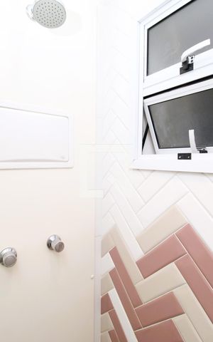 Apartamento à venda com 69m², 2 quartos e 1 vagaBanheiro Social