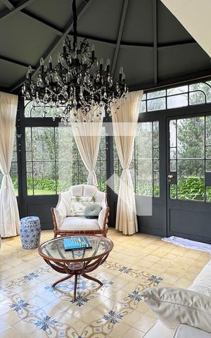 Casa de condomínio à venda com 614m², 4 quartos e 6 vagasÁrea comum