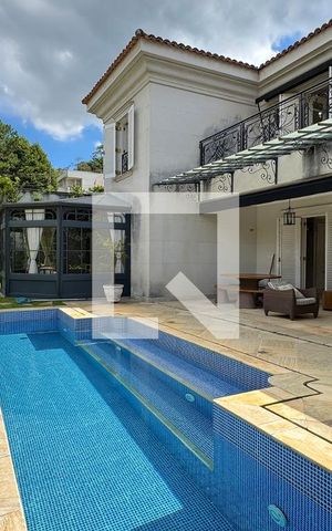 Casa de condomínio à venda com 614m², 4 quartos e 6 vagasPiscina