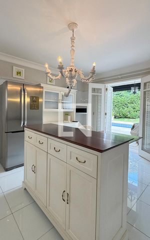 Casa de condomínio à venda com 614m², 4 quartos e 6 vagasCozinha