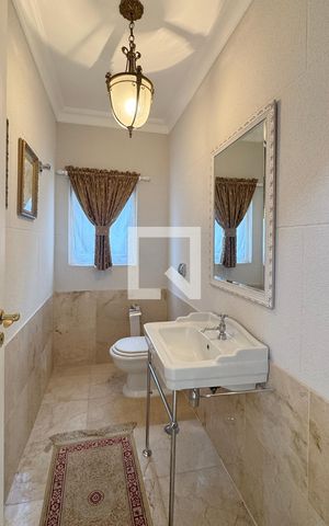 Casa de condomínio à venda com 614m², 4 quartos e 6 vagasLavabo