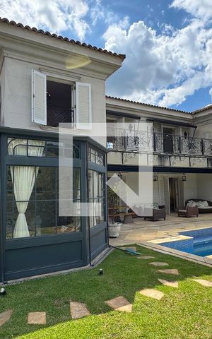 Casa de condomínio à venda com 614m², 4 quartos e 6 vagasPiscina