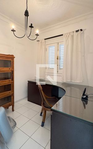 Casa de condomínio à venda com 614m², 4 quartos e 6 vagasQuarto de Serviço