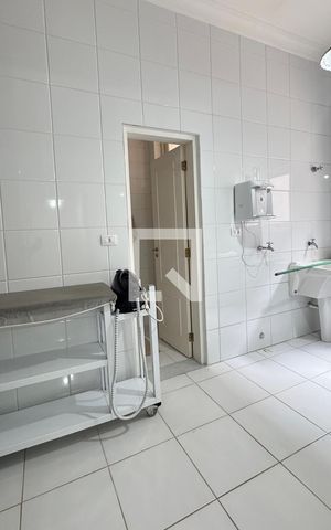 Casa de condomínio à venda com 614m², 4 quartos e 6 vagasÁrea de Serviço