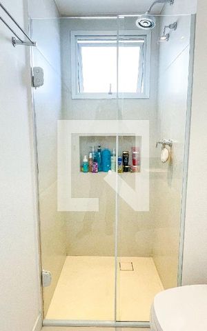 Apartamento à venda com 68m², 1 quarto e 1 vaga Apartamento à venda com 68m², 1 quarto e 1 vagaBanheiro da Suíte