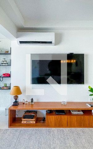 Apartamento à venda com 68m², 1 quarto e 1 vaga Apartamento à venda com 68m², 1 quarto e 1 vagaSala