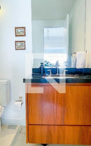 Apartamento à venda com 68m², 1 quarto e 1 vaga Apartamento à venda com 68m², 1 quarto e 1 vagaBanheiro