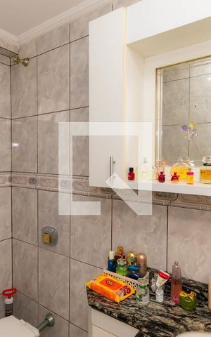 Casa à venda com 310m², 5 quartos e 7 vagas Casa à venda com 310m², 5 quartos e 7 vagasBanheiro de Serviço