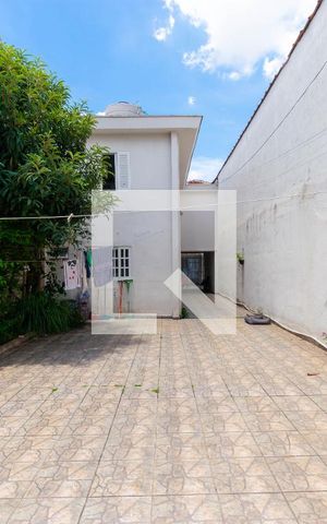 Casa à venda com 310m², 5 quartos e 7 vagas Casa à venda com 310m², 5 quartos e 7 vagasGaragem