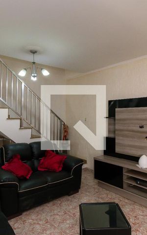 Casa à venda com 310m², 5 quartos e 7 vagas Casa à venda com 310m², 5 quartos e 7 vagasCasa 2 - Sala