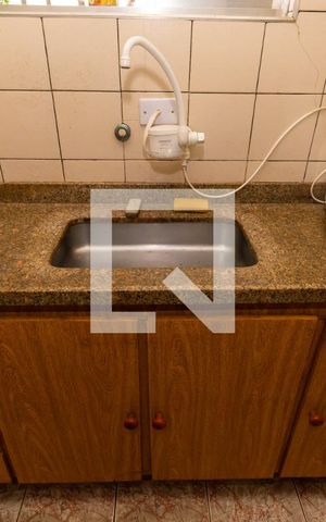 Casa à venda com 310m², 5 quartos e 7 vagas Casa à venda com 310m², 5 quartos e 7 vagasCasa 2 - Cozinha