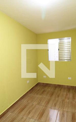 Casa para alugar com 70m², 2 quartos e sem vagaQuarto