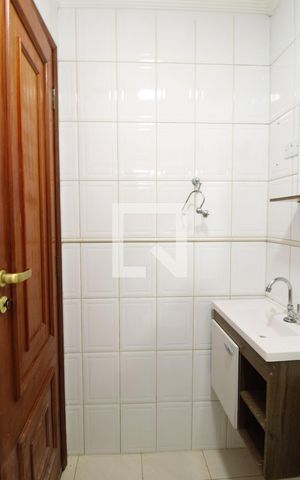 Casa para alugar com 70m², 2 quartos e sem vagaBanheiro da Suíte