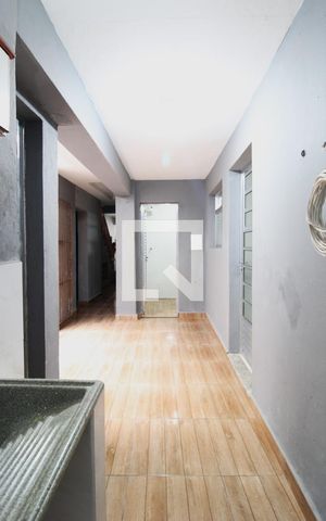 Casa para alugar com 70m², 2 quartos e sem vagaÁrea de Serviço
