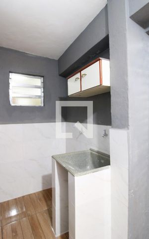 Casa para alugar com 70m², 2 quartos e sem vagaÁrea de Serviço