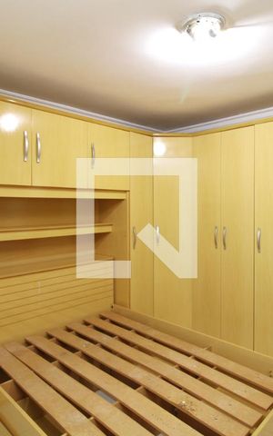 Casa para alugar com 70m², 2 quartos e sem vagaSuíte