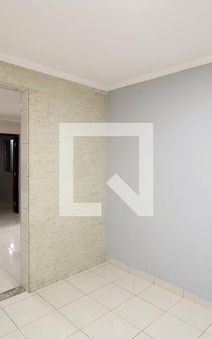 Casa para alugar com 70m², 2 quartos e sem vagaSala