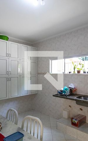 Casa à venda com 120m², 5 quartos e 3 vagas Casa à venda com 120m², 5 quartos e 3 vagasCasa 2 - Cozinha