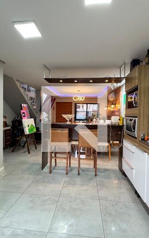 Casa à venda com 110m², 3 quartos e 3 vagas Casa à venda com 110m², 3 quartos e 3 vagasCozinha