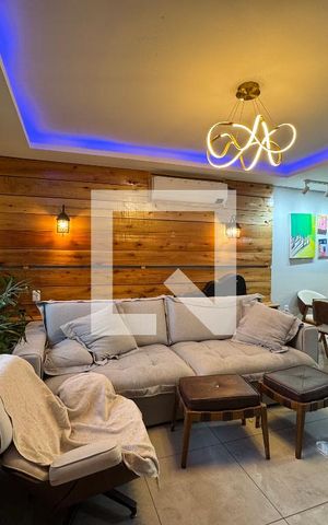 Casa à venda com 110m², 3 quartos e 3 vagas Casa à venda com 110m², 3 quartos e 3 vagasSala