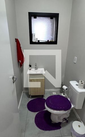Casa à venda com 110m², 3 quartos e 3 vagas Casa à venda com 110m², 3 quartos e 3 vagasBanheiro de Serviço