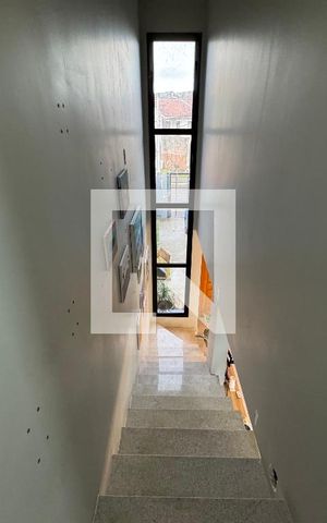 Casa à venda com 110m², 3 quartos e 3 vagas Casa à venda com 110m², 3 quartos e 3 vagasCorredor