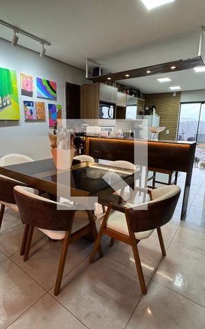 Casa à venda com 110m², 3 quartos e 3 vagas Casa à venda com 110m², 3 quartos e 3 vagasCopa