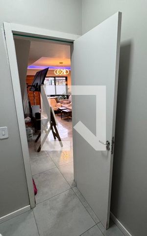 Casa à venda com 110m², 3 quartos e 3 vagas Casa à venda com 110m², 3 quartos e 3 vagasBanheiro de Serviço