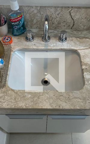 Apartamento à venda com 115m², 3 quartos e 2 vagas Apartamento à venda com 115m², 3 quartos e 2 vagasBanheiro da Suíte