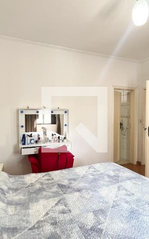 Casa à venda com 466m², 5 quartos e 8 vagas Casa à venda com 466m², 5 quartos e 8 vagasSuíte 2