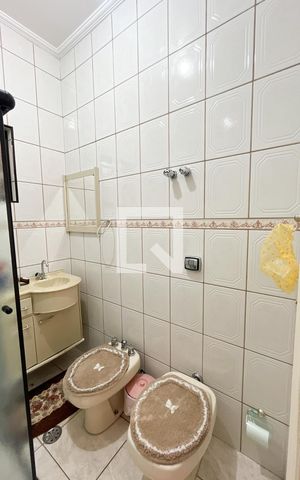 Casa à venda com 466m², 5 quartos e 8 vagas Casa à venda com 466m², 5 quartos e 8 vagasBanheiro da Suíte 3