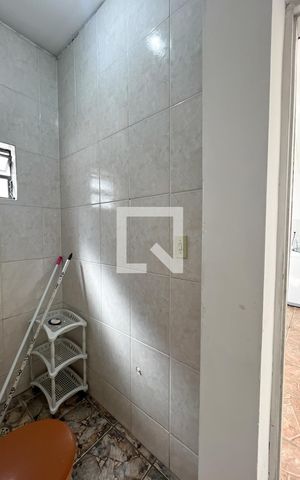 Casa à venda com 466m², 5 quartos e 8 vagas Casa à venda com 466m², 5 quartos e 8 vagasBanheiro de serviço