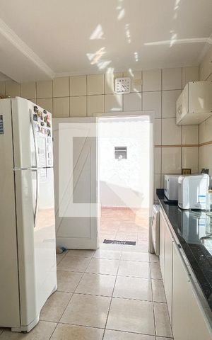 Casa à venda com 466m², 5 quartos e 8 vagas Casa à venda com 466m², 5 quartos e 8 vagasCozinha