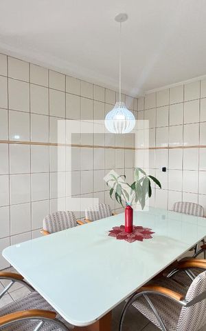 Casa à venda com 466m², 5 quartos e 8 vagas Casa à venda com 466m², 5 quartos e 8 vagasSala de Jantar
